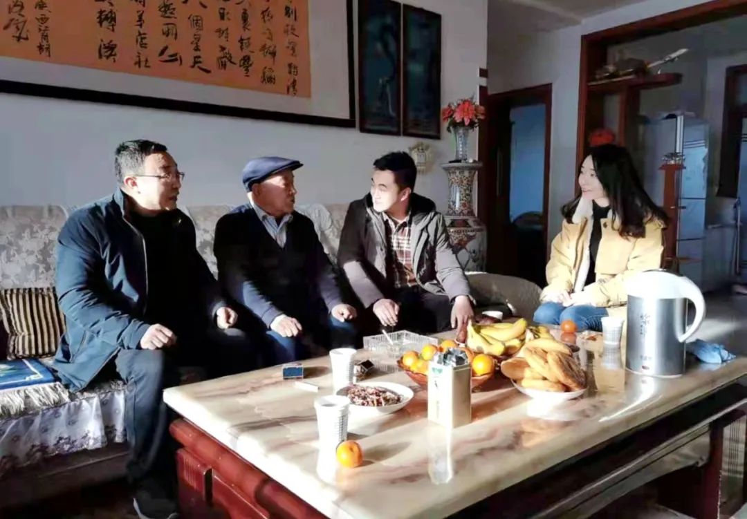 庄浪县人民检察院开展春节前慰问老干部活动