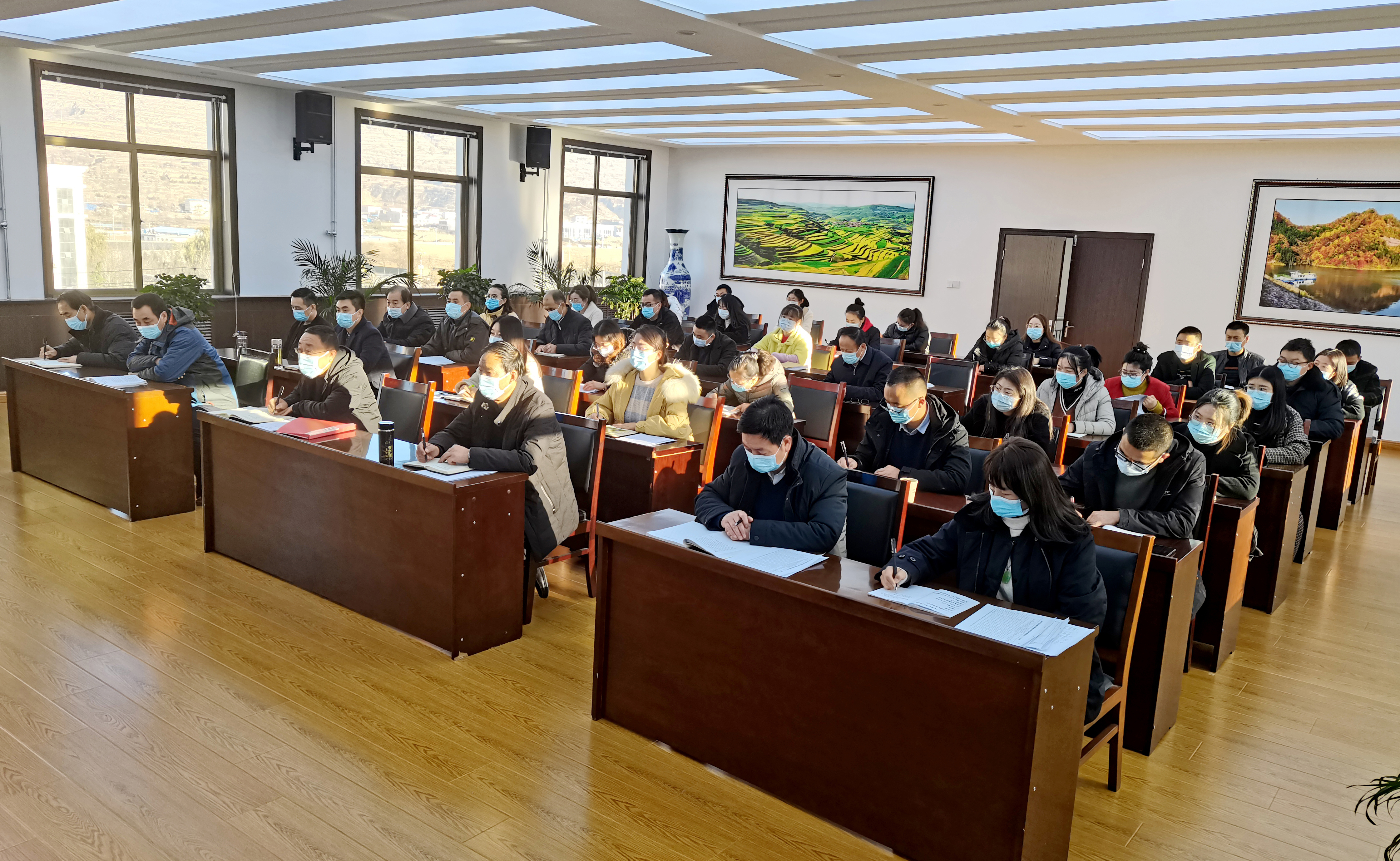 庄浪县检察院召开专题会议贯彻落实平凉市院第11次院务会精神